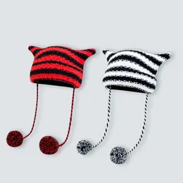 Czapki czapki/czaszki japońskie Y2K Little Devil Stripeed Vailies Women Ins Cele Cat uszy dzianina wełniana dziewczyna Zima Pullower Halloween Hats 230614