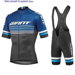 Cykeltröja sätter 2023 Set Giant Breattable Mountain Bicycle Clothes for Men Short Sleeve Sports Kit Bike Short Shorts 230614