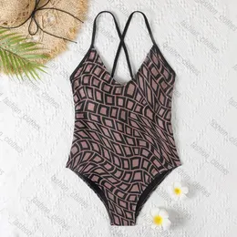 Fatos de banho de grife biquíni biquíni biquíni feminino conjunto de biquíni de duas peças roupa de banho verão praia banho luxo biquíni curto para festa feminina juhui AA