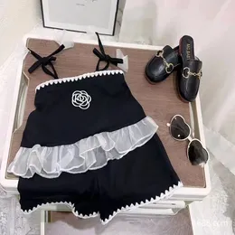 Conjuntos de roupas HoneyCherry Terno para meninas Moda de verão Regata de cor sólida Shorts de duas peças Roupas infantis para meninas 230613