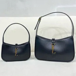cc Designer hobo Underarm bag Classic Leather Designer Handbags for Ladies Shoulder Bags Baguette Multi-Color Fashion wholesale