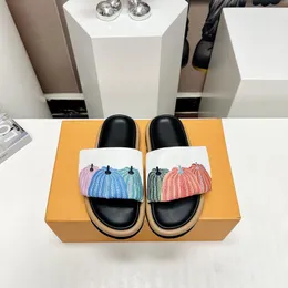 Chinelos de marca para mulheres 2023 designers de luxo senhoras bolinhas clássicas estampas planas slides femininos sapatos de praia casuais macios