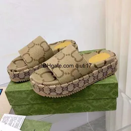 Sandallar Tasarımcı Sandal Moda Kalın Sole Slipper Marka Lnterlocking G. Endoor Home ile Güzel Güneşli Plaj Erkek Kadın Terlik Qiuti17