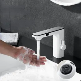 Rubinetti per lavabo da bagno Sensore intelligente Schermo display digitale Rubinetto Miscelatore freddo senza contatto Rubinetto per acqua