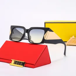男性と女性のためのサマーサイクロンサングラススタイル1809反ウルトラビオレットレトロプレートスクエアフルフレームファッション眼鏡の真新しいランダムボックス