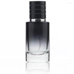 Lagringsflaskor 50 st/mycket avancerad parfymflaskaglas bärbar 30 ml Pressspray Travel Små tom kosmetika