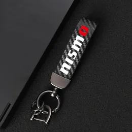 Keychains kolfiberläder Keychain 360 grader roterande hästsko nyckelringar för Nissan Nismo Tiida Teana Skyline Xtrail Qashq4184i