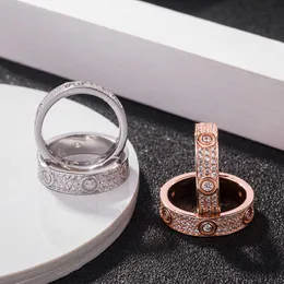 Fundos de venda imperdíveis S925 prata esterlina full sky star diamante de três fileiras Anel LOVE couple banhado com parafuso de ouro rosa 18k Carti 5XWP