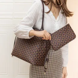 Tote Bag 2023 European and American Fashion New Windmill Pattern Handheld Shoulder Bag Large Capacity Two Piece Set Mother's Bag