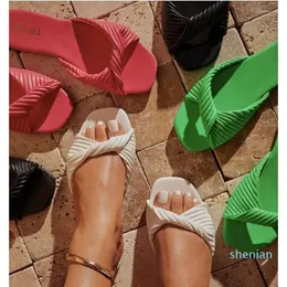 Sandali Sandalo di design Flat Fashion Pantofole da esterno Casual Luxurious Grace Beach Shoes Sandalias