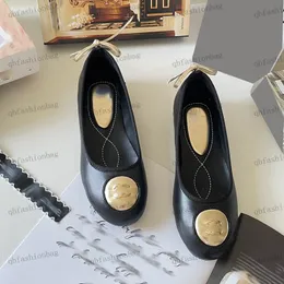 Designer Womens Dress Shoes Ballet Shoes Round Head Hardware Metal C Buckle Heel Bow Office Casual Shoes Flat Women Single Shoe Sandals Mom Shoe Loafers 35-40