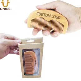 Moq 100 peças logotipo personalizado cabelo barba pente de madeira para homens mulheres antiestático pêssego pentes de barbearia de madeira com estojo de varejo