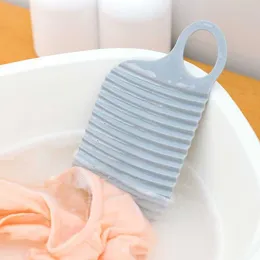 Novo 1pcs pequeno mini tábua de lavar doméstica viagem portátil antiderrapante tábua de lavar para roupas infantis meias ferramenta de limpeza de lavanderia