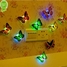 Ny fjäril LED-väggljus självhäftande kreativt nattljus inomhus atmosfär ljus glöd i den mörka väggens hemrum dekoration