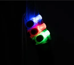 Warnung Arm Gürtel Gurt Sport Joggen Laufen Radfahren Sicherheitsbänder Outdoor Stetig blinkende LED leuchtende Blendung Glow Light Armband