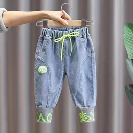 Jeans Boys Spring Children's Pants w stylu zagraniczne dziecko i jesienne spodnie stopy dzieci Derss 230616