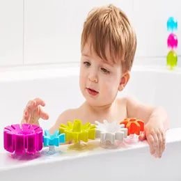 Bath Toys 0-3 år gammal vattenutrustning Badrumsuppsättning med roterande montering Sugkopp Badrums leksak 230615