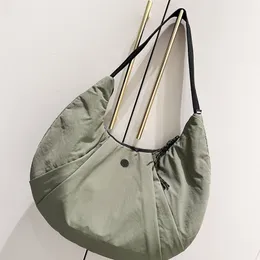 LL Bolsa de ombro plissada Bolsas de nylon de armazenamento de ioga de grande capacidade Zipper Lagem de ginástica casual para viajar