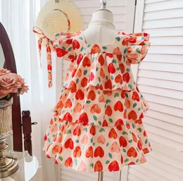 Девушки платья розничная розничная девочка Summer Mite Love Pattern Платье Princess Kids Swee Dress Holiday 2-7 T 230615