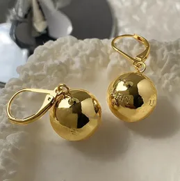 패션 디자이너 Celi Dangle Chandelier Earrings 여성 기질 고급 틈새 틈새 금 도금 구리 귀걸이 소녀