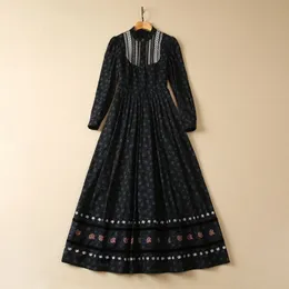 2023 Autumn Black Floral Print Panelled Cotton Dress Long Sleeve Round Neck Buttons Midi Casual Dresses S3L150525