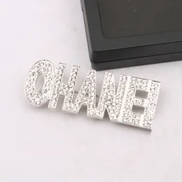 20style Brand Designer Double Letter Brooches Women Men Elegant Diamond Letter Brooch Suit Pin Metal Fashion High Quality Jewelry Accessories gift WW