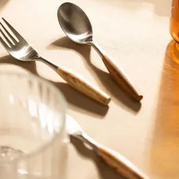 Servis uppsättningar Designer Träbestick set söt bröllop högkvalitativt kök dessert sked gaffel kniv full serverande picknick Talheres köksredskap