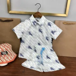 23ss ropa de diseñador para niños conjuntos para niños niños Solapa War Horse letra logo camisa de manga corta cintura elástica pantalones cortos con cordón traje Ropa de bebé de alta calidad