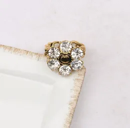 Vintage 18K Gold Plated Brand Letter Band Rings for Mens Womens Couples Lovers Fashion Designer Open Crystal Metal Finger Ring Smycken