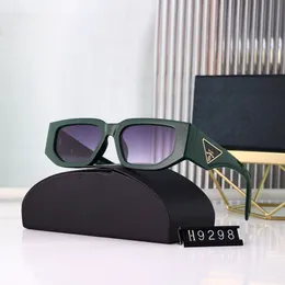 2023 디자이너 선글라스 클래식 안경 goggle 야외 해변 태양 안경 남자 여자 믹스 색상 선택적 삼각형 서명 오리지널 박스 루넷.