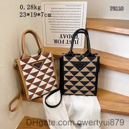 Messenger-Taschen TRIANGLE Klavierpartitur tragbare Tasche für Damen Einzelschulter-Umhängetasche modische und trendige Tasche für den Vertrieb ID qwertyui879