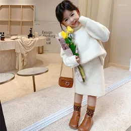 Giyim Setleri 2023 Kış Kızları Yavurucu Kazak Etek Çocuklar İçin Toddler Sonbahar Örgü Kıyafetleri 2 Parça Beyaz Tops