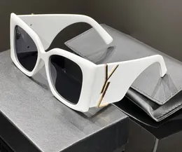 Mode solglasögon Designer solglasögon för kvinnor glasögon UV-skydd mode solglasögon bokstav Casual glasögon med box