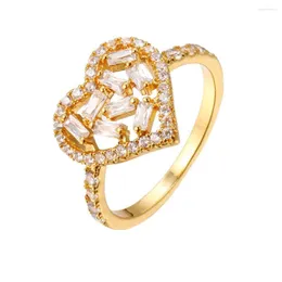 Klusterringar kvinnors persika ring 3a zirkon högkvalitativ hjärtform kvinnlig mode enkel smycken