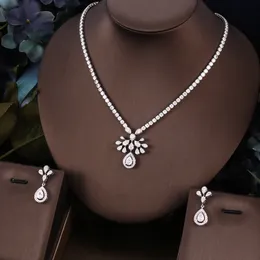 Orecchini Collana Spille Janekelly 2 pezzi Set di gioielli completi di zirconi da sposa per le donne Party Luxury Dubai Nigeria Set di collana di nozze di cristallo CZ o230619