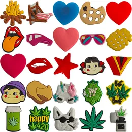 Shoe Parts Accessories Love Charms For Jibbitz Bubble Slides Sandals Leaf Pvc Decorations Christmas Birthday Gift Party Favors Drop D Otfa0