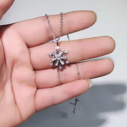 Łańcuchy mrożone prostokąt Bling 5a cZ wirujący obrotowy płatek płatka śniegu Naszyjnik dla kobiet mężczyzn Lady świąteczny prezent biżuteria