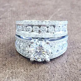 Bröllopsringar Tobilo Högkvalitativ silverfärg Kvinnor Briljant Crystal Cubic Zirconia Bling Engagement Party Jewelry