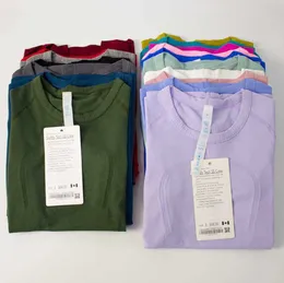 Lulus Yoga Outfits New Yoga Suite Swiftly Tech Women's Sports短袖Tシャツの吸収と汗を吸う高弾性通気性デザイン300S