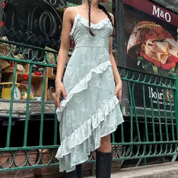カジュアルドレスフリルグリーンミディドレスチフィフィフィション女性スパゲッティストラップvネックサンドレスフェアコアフローラルホリデーフレンチ服