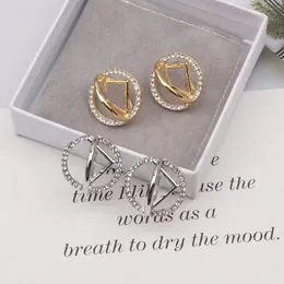 Gold Silver Luxury Design Letters Stud 18k Gold Plentip Mestive Earrings Alphabet Circle Geometric Wamen Wedding Jewelry Asceddy