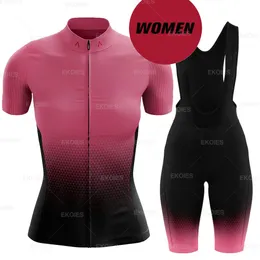 Bisiklet Jersey Setleri Kadın Giyim Raudax Pembe Yaz Kısa Kollu19d Önlük Pantolon Seti Kadın Nefes Alabilir MTB Bike Wear 230620