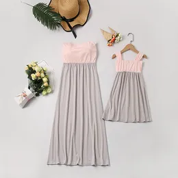 Family Matching Outfits 2023 Summer Fashion MotherDaughter Bra Bbackless Dress Patchwork ParentChild Comfortable Selling Skirt Clothes 230619