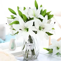Kurutulmuş Çiçekler 5 PCS 38cm Beyaz Zambak Yapay Partisi Düğün Gelin Buket Salon için Sahte Bitki Ev Dekorasyonu Gerçek Dokunma