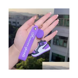 Keychains Lanyards 6Style Creative 3D Mini Basketball Shoes Stereoskopiska modell Sneakers Entusiast Souvenirer Keyring Car Pendant G Dhuax