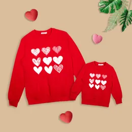 Family Matching Outfits Mom Daughter Clothes Heart Sweater Mommy and Me Mother Kids Baby Girl Set Autumn Sweatshirt Toddler Jumper 230619