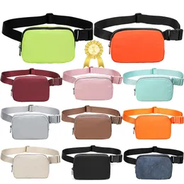 Luxurys Lulu Belt Bag Sports midja Nylon designad för på flytten utomhus crossbody bröst 2l kapacitet kvinnor män flera fack axelväskor