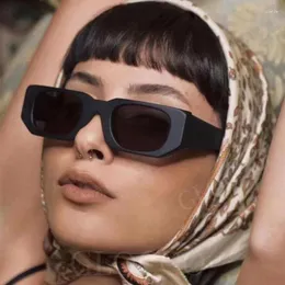 선글라스 여름 광장 여성 레트로 트렌디 스타일의 작은 프레임 태양 안경 남자 빈티지 클래식 검은 색 음영 고글 UV400