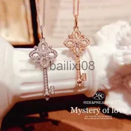 Pendant Necklaces 925 Sterling Silver Pave Crystal Vintage Key Pendant 14k Gold Plating Neckle Women Light Luxury Temperament Dress Jewelry J230620