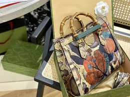 TZ Diana Tote Bags Bamboo Handle Totes Women Luxury Designer Top Handbags Crossbody interlocking G Cross Body Bag Bags Counter Counter Classic 27cm